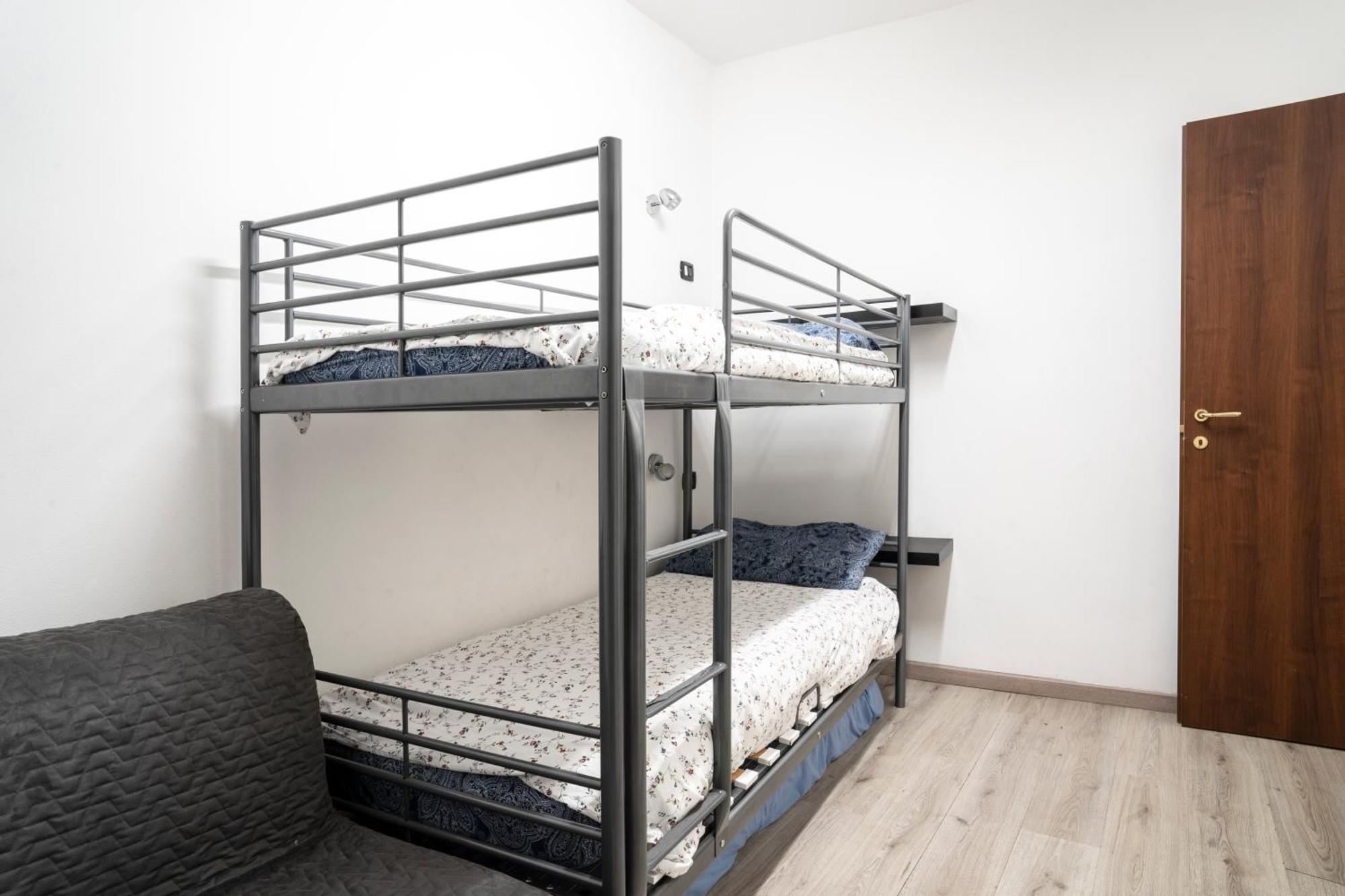 Houseingenoacenter Parking Apartment Ngoại thất bức ảnh